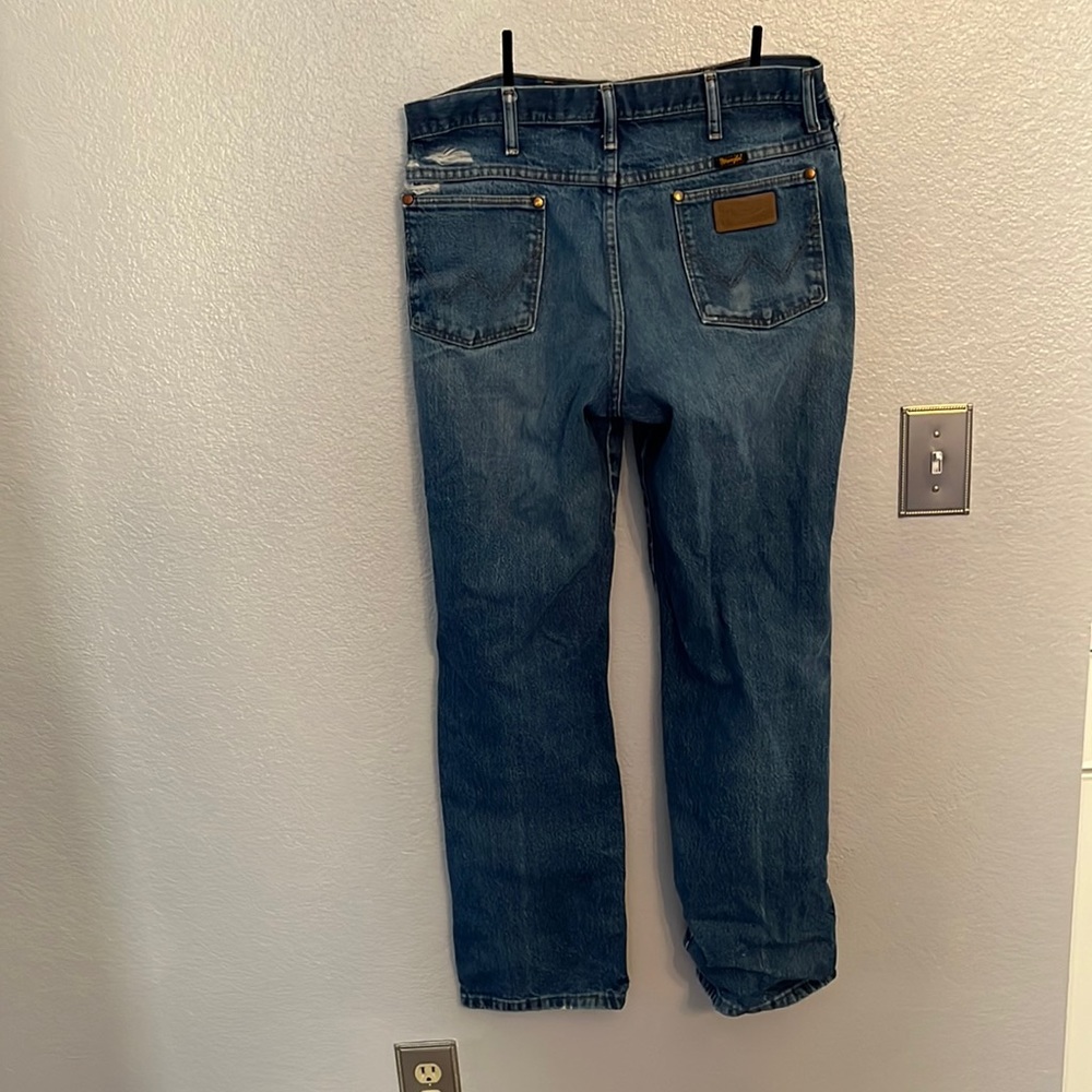 Wrangler men’s distressed denim pants - Picture 6 of 7